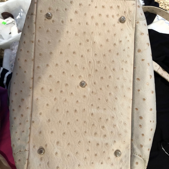 Furla Cream Ostrich satchel/crossbody bag - Picture 4 of 8